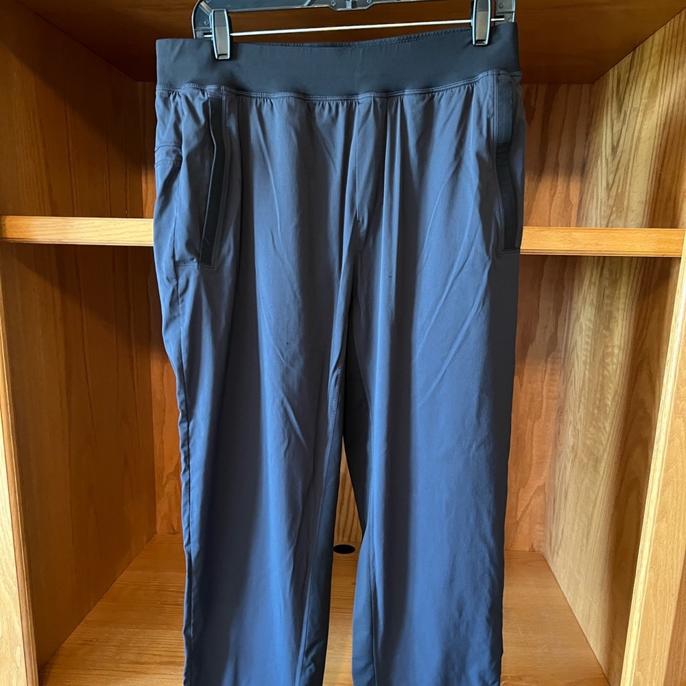Lululemon large dark gray pants